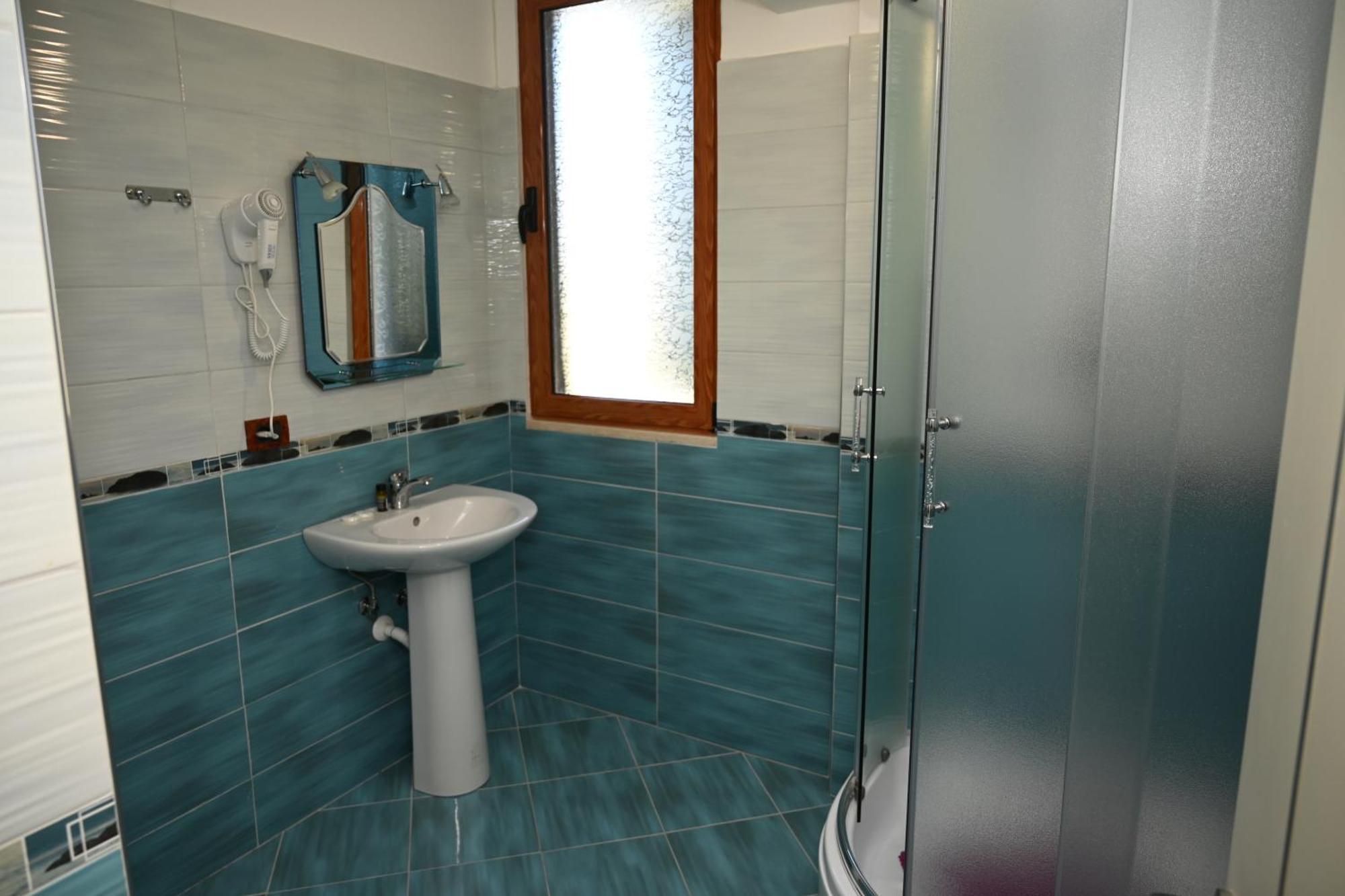 Artan Hotel