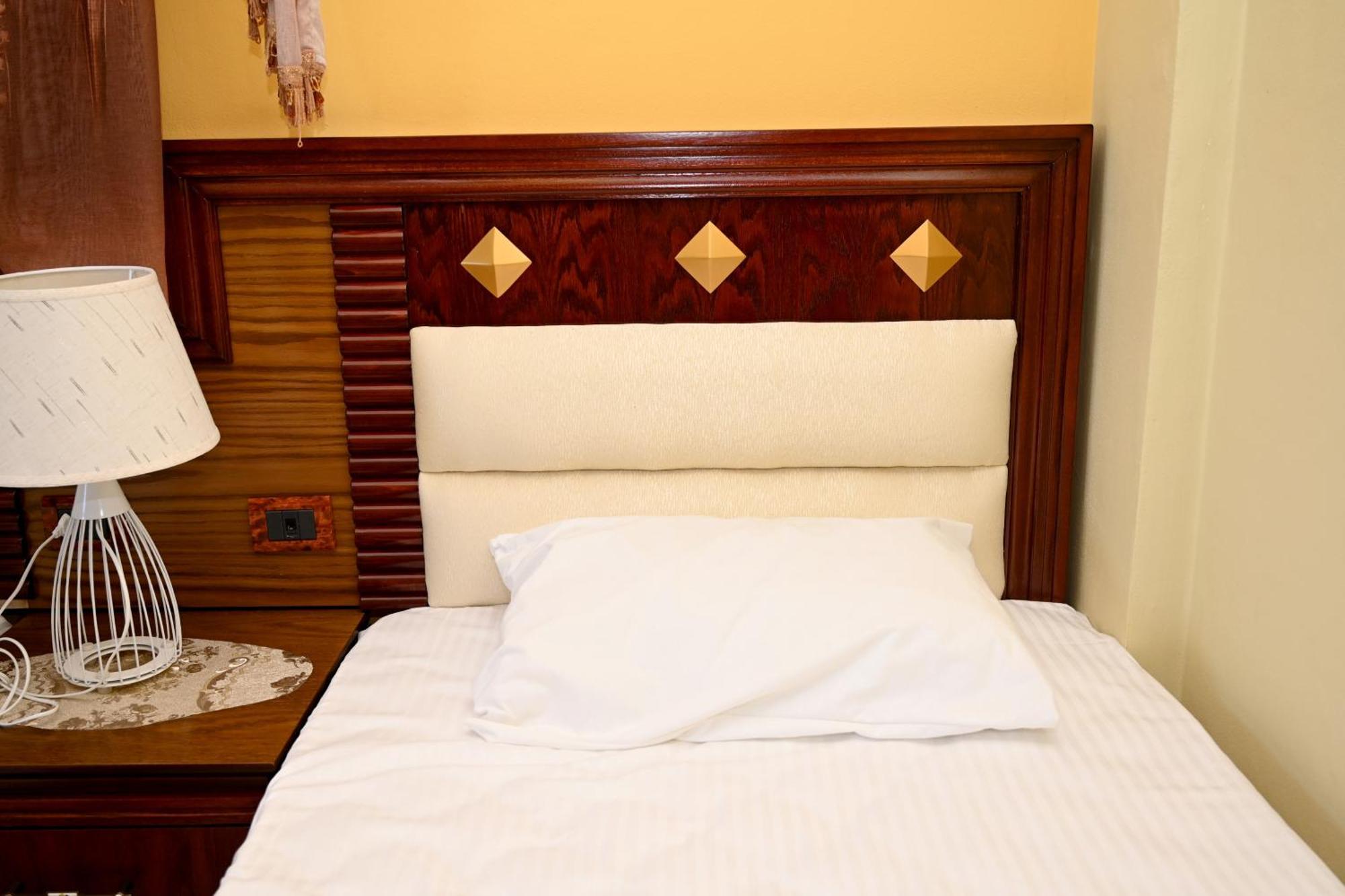 Artan Hotel